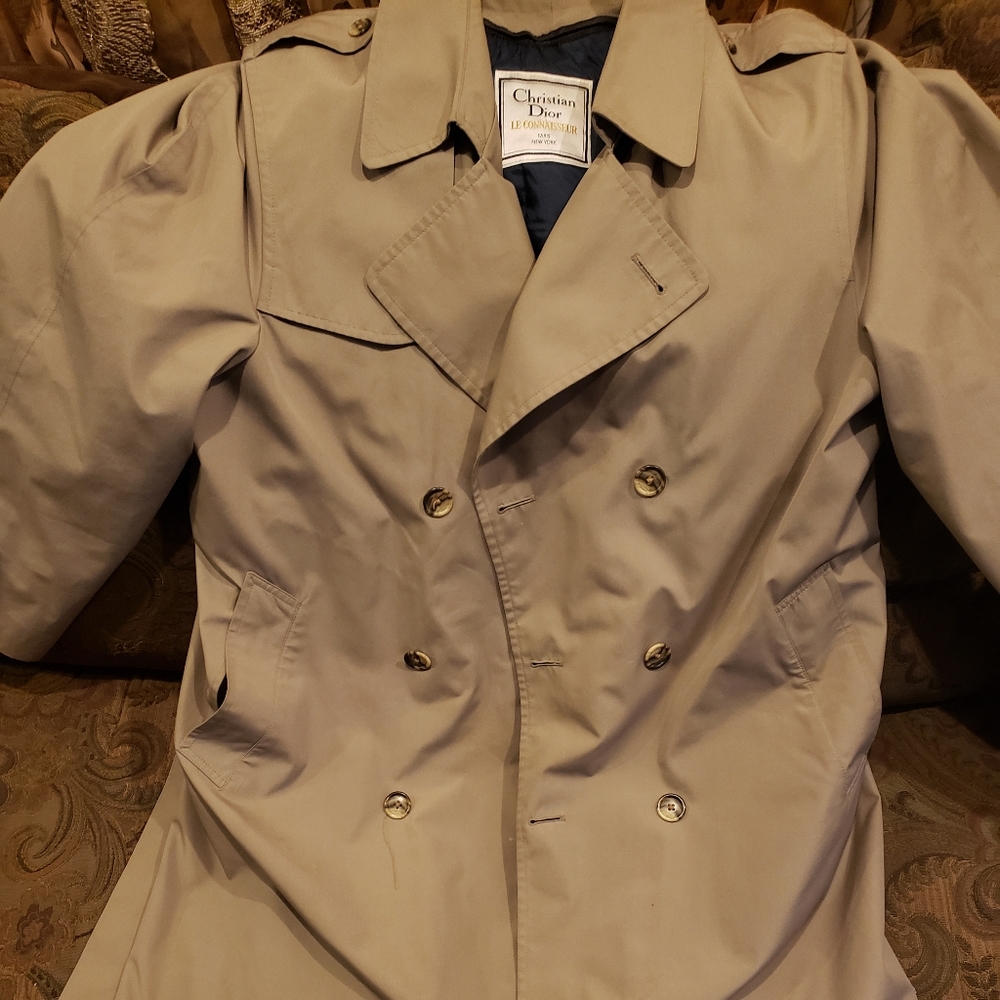CHRISTIAN DIOR TRENCH COAT